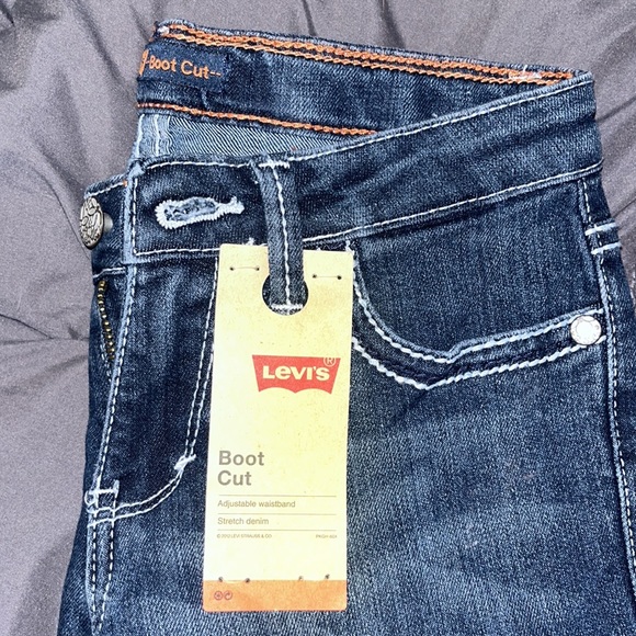 NWT Levi’s Boot Cut - Picture 2 of 9